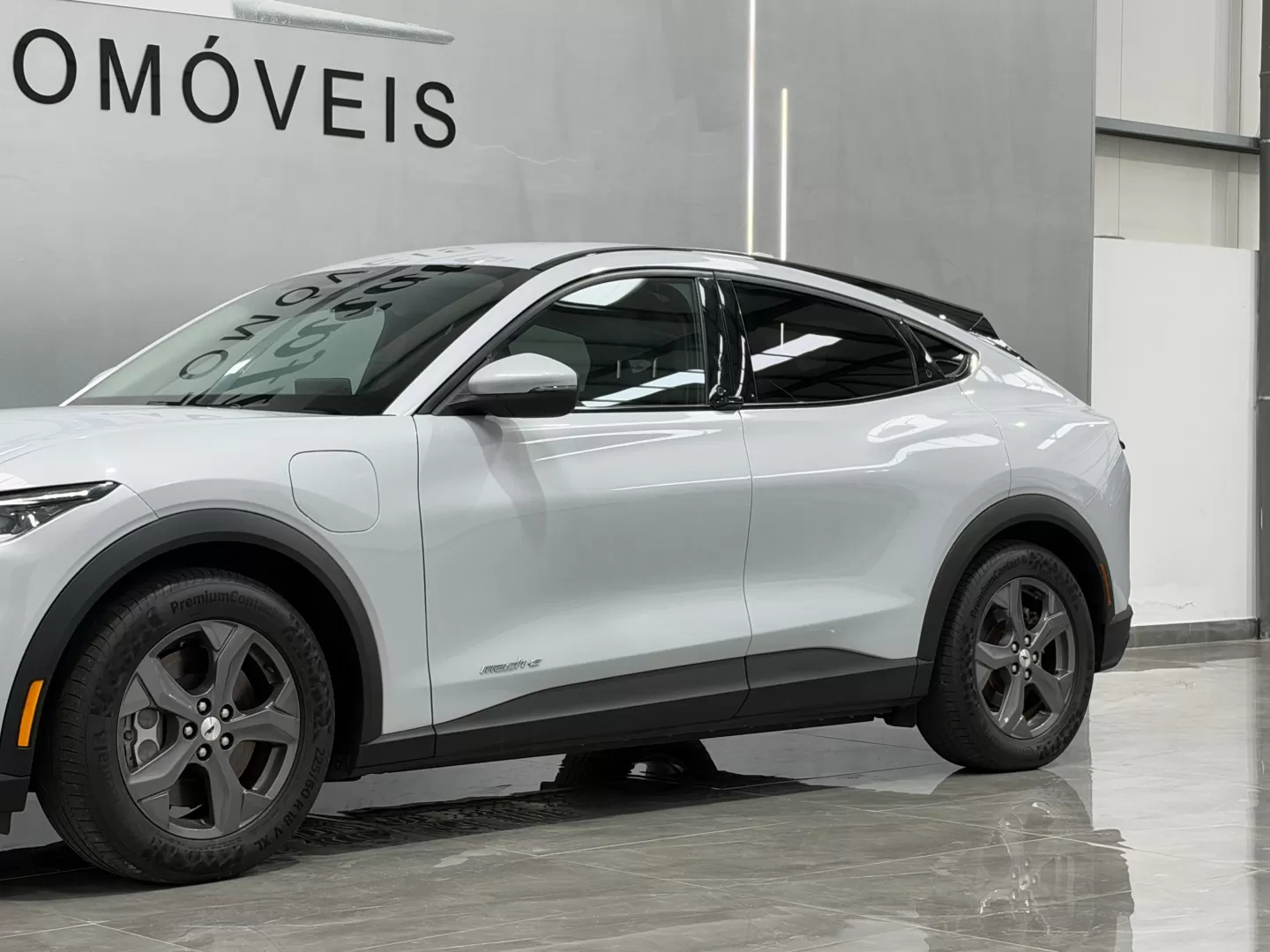 Ford Mustang Mach-E Standard Range RWD 75.7 kWh - foto 7