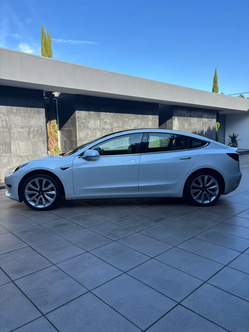 Tesla Model 3 Standard Range Plus RWD - foto 7