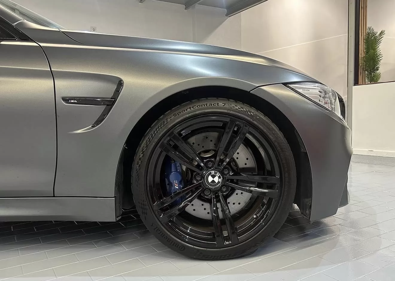 BMW M4 Auto - foto 6