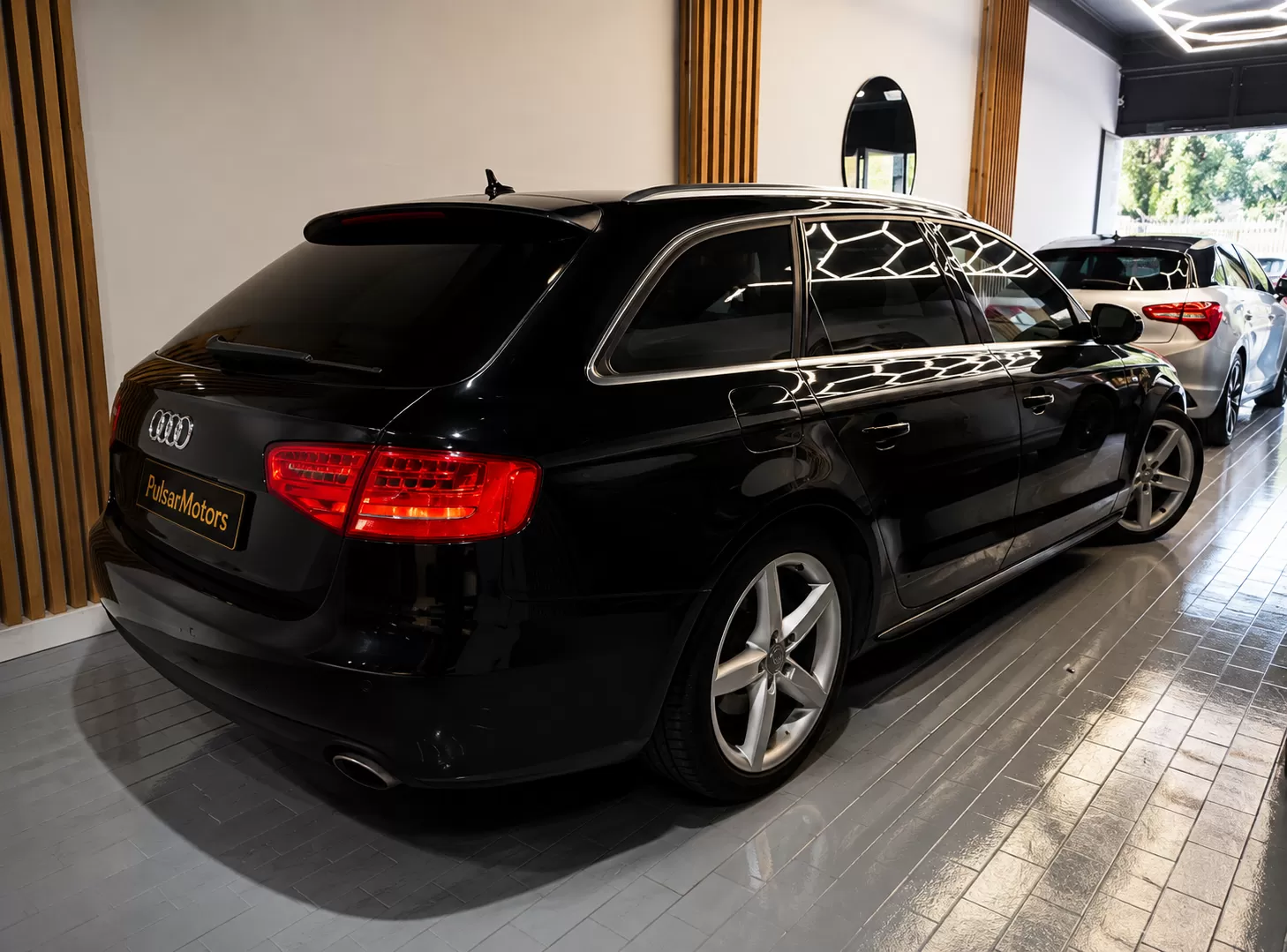Audi A4 Avant 2.0 TDI multitronic S-line - foto 2