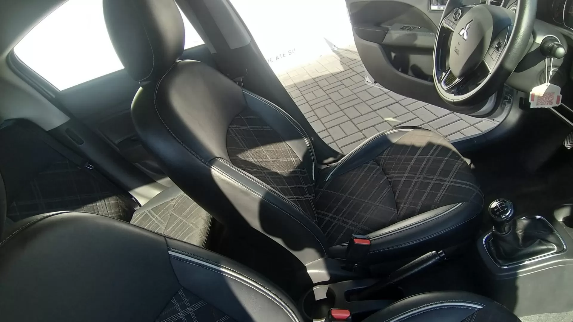 Mitsubishi Space Star 1.2 Intense Connect Edition - foto 5