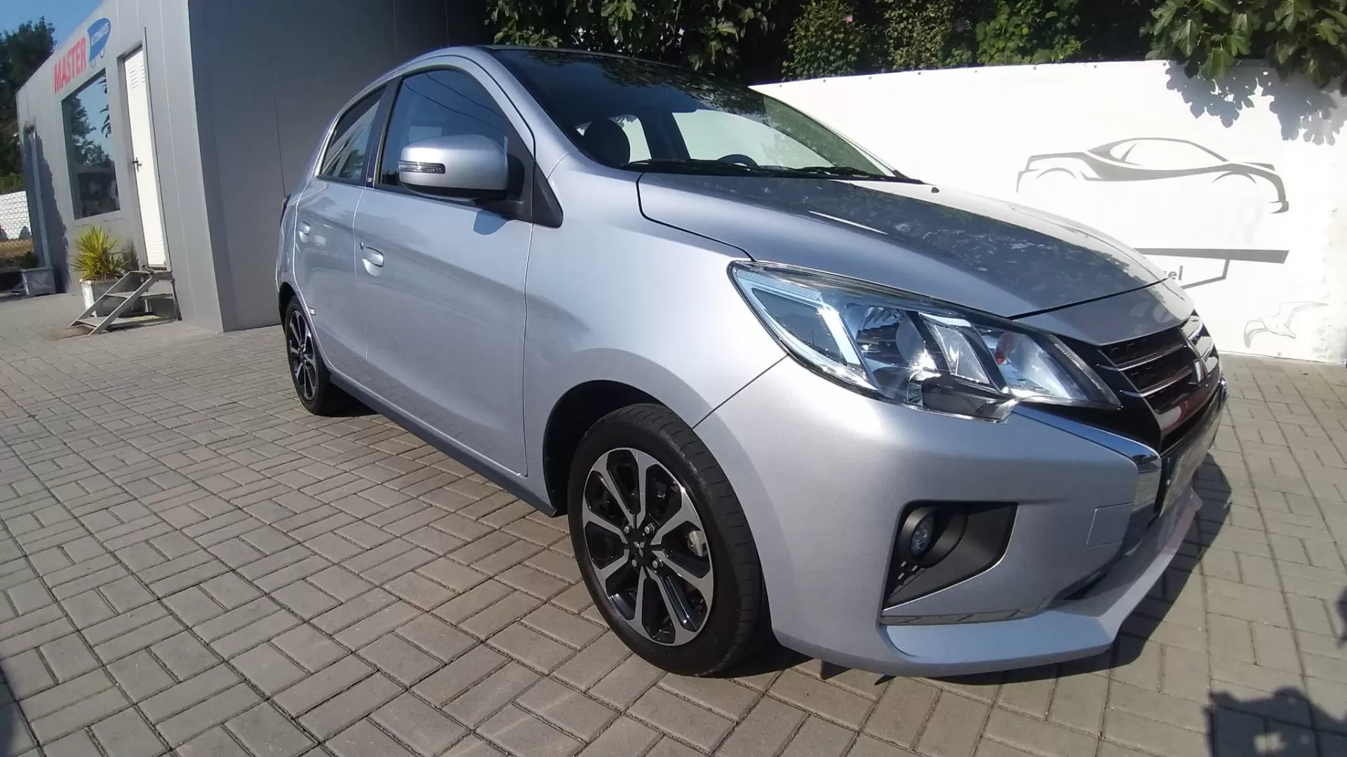 Mitsubishi Space Star 1.2 Intense Connect Edition