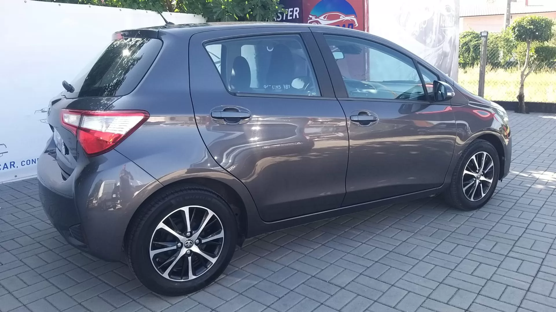Toyota Yaris 1.0 VVT-i Comfort - foto 4
