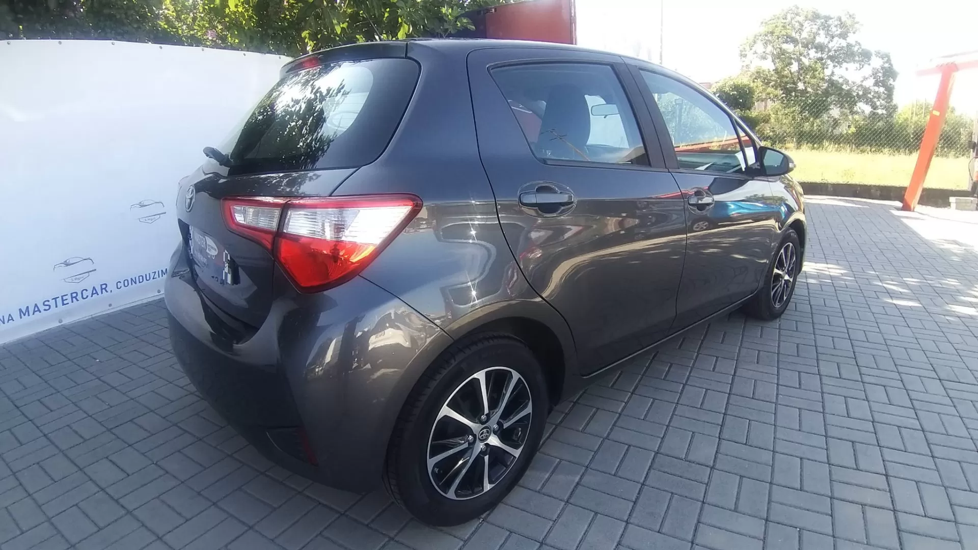 Toyota Yaris 1.0 VVT-i Comfort - foto 5