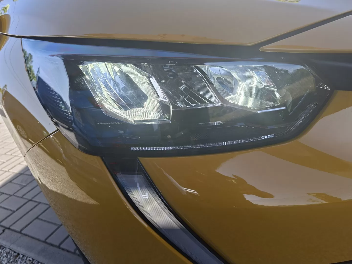 Peugeot 208 1.2 PureTech Allure Pack - foto 2