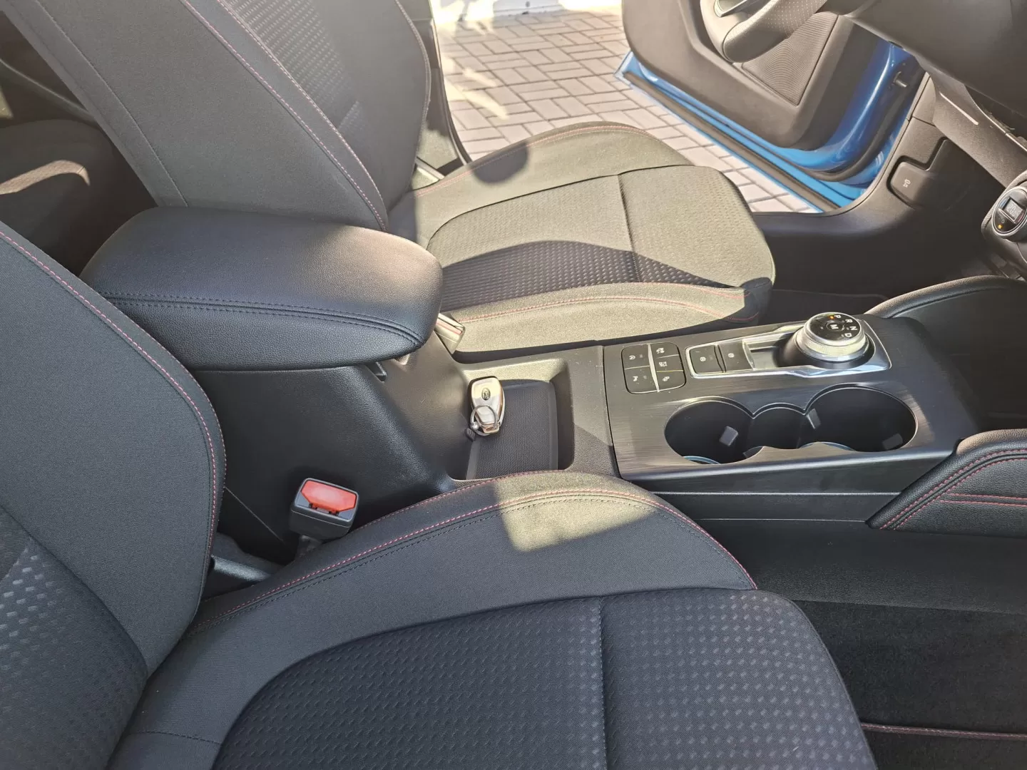 Ford Focus SW 1.0 EcoBoost ST-Line Aut. - foto 7