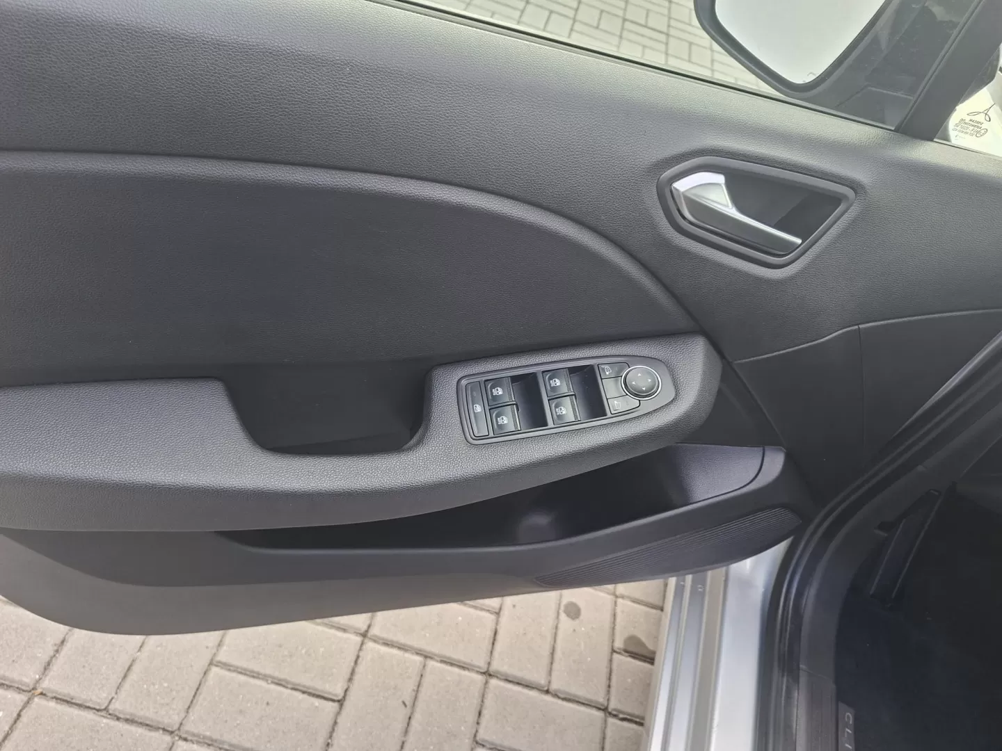 Renault Clio 1.0 TCe Evolution - foto 6
