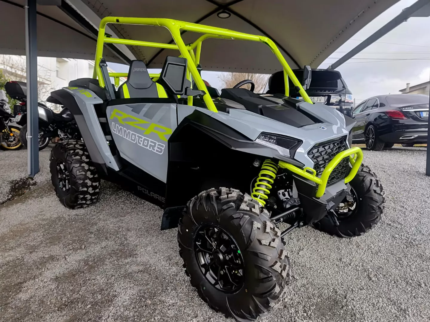 Polaris RZR 1000 XP - foto 2