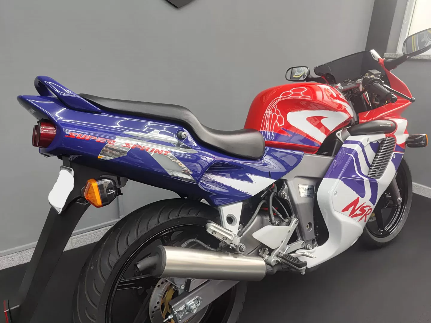 Honda NSR 125 - foto 5