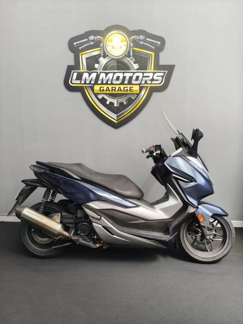 Honda Forza 300