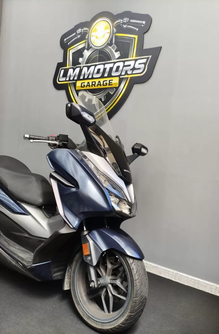 Honda Forza 300 - foto 2