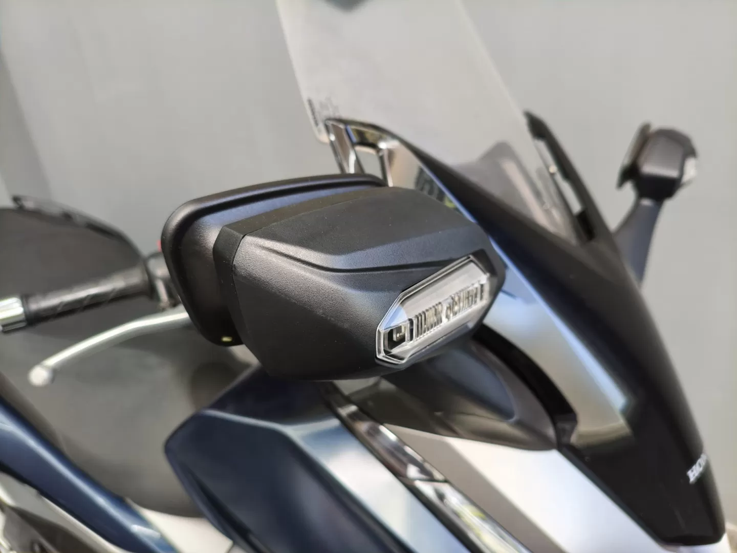Honda Forza 300 - foto 7
