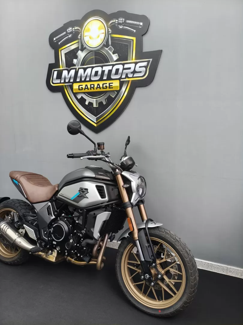CF Moto 700CL-X Heritage Abs - foto 2