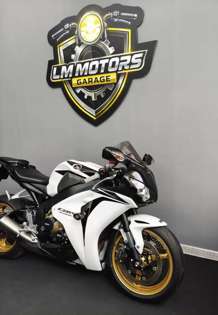 Honda CBR 1000 RR - foto 2