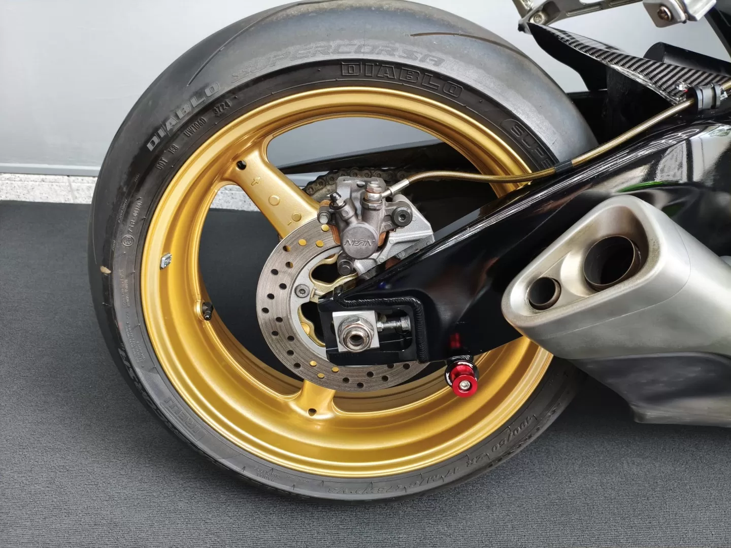 Honda CBR 1000 RR - foto 4