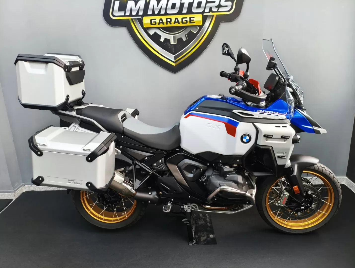 BMW R 1300 GS Adventure Trophy - foto 4