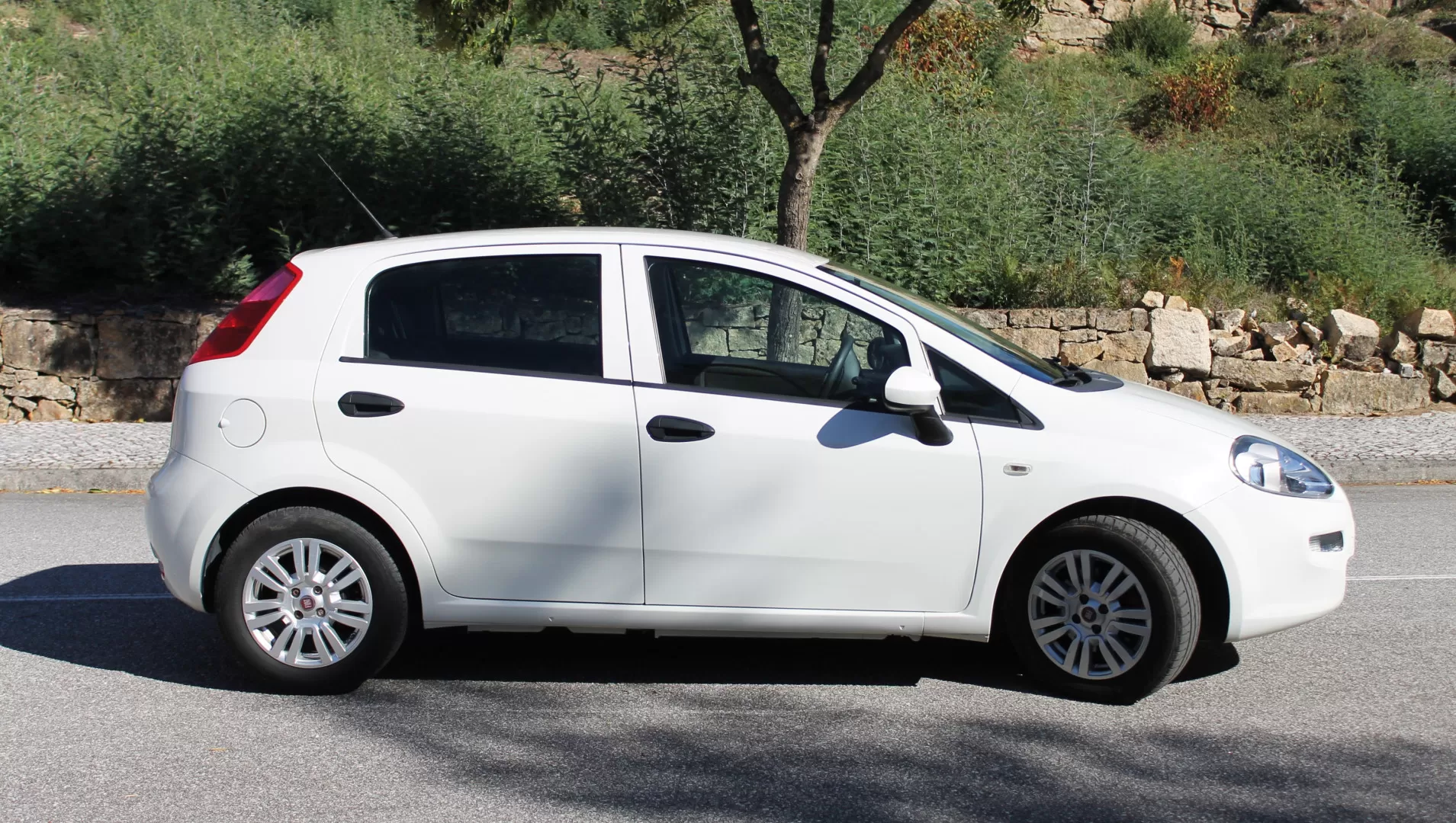 Fiat Punto 1.3 M-Jet Lounge S&S - foto 4