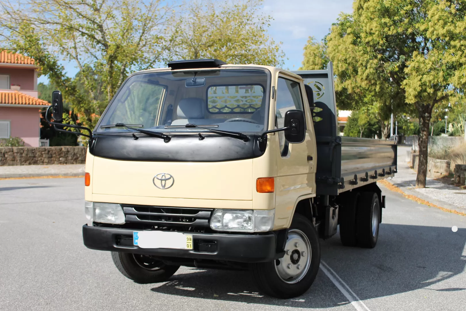 Toyota  Dyna 280 - foto 2