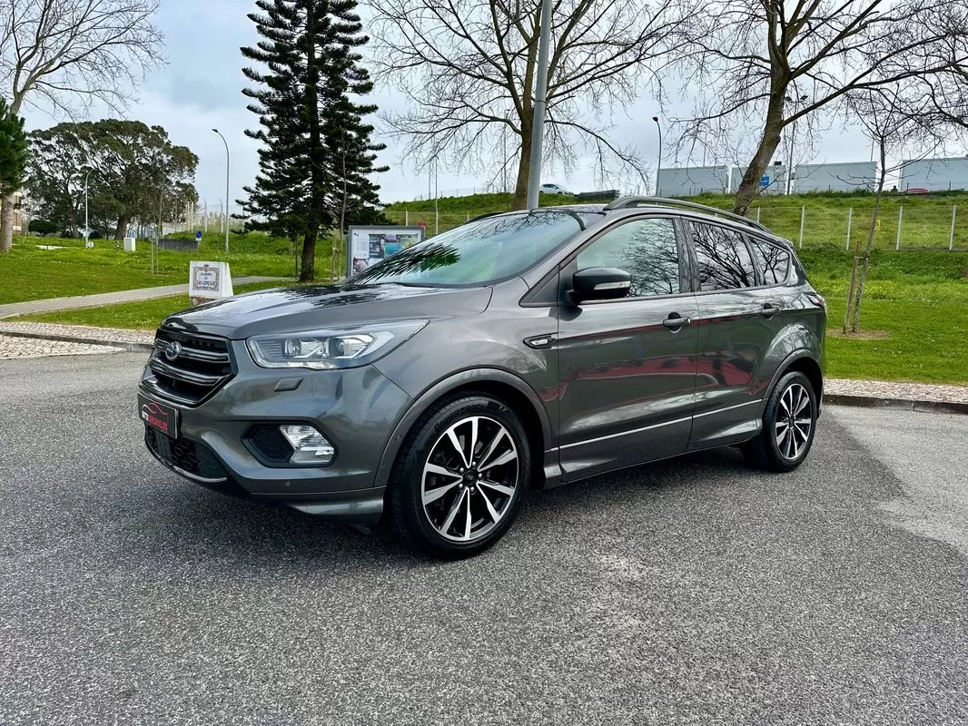 Ford Kuga 1.5 TDCi ST-Line Limited Edition - foto 2