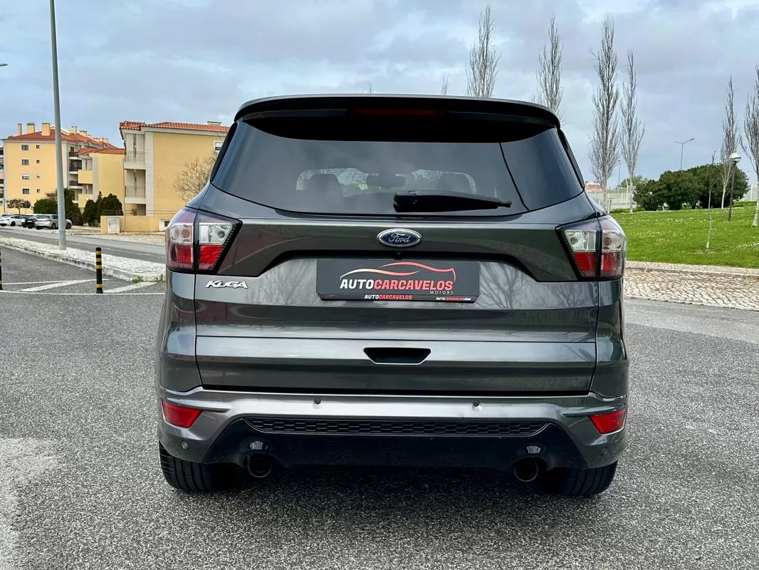 Ford Kuga 1.5 TDCi ST-Line Limited Edition - foto 7