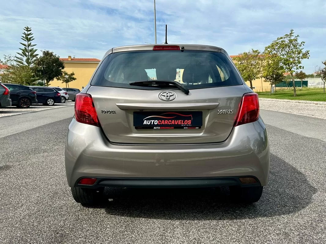 Toyota Yaris 1.0 VVT-i Comfort - foto 8