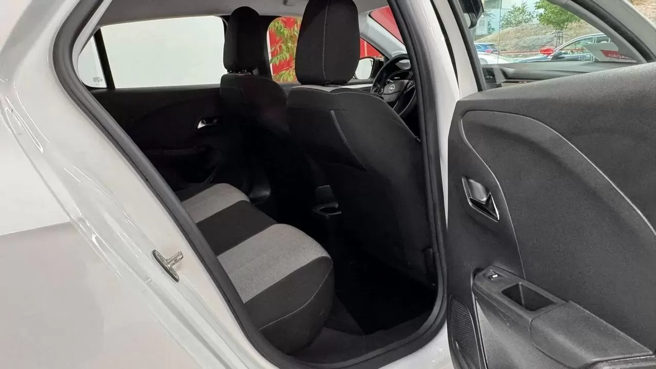 Opel Corsa 1.2 Edition - foto 8