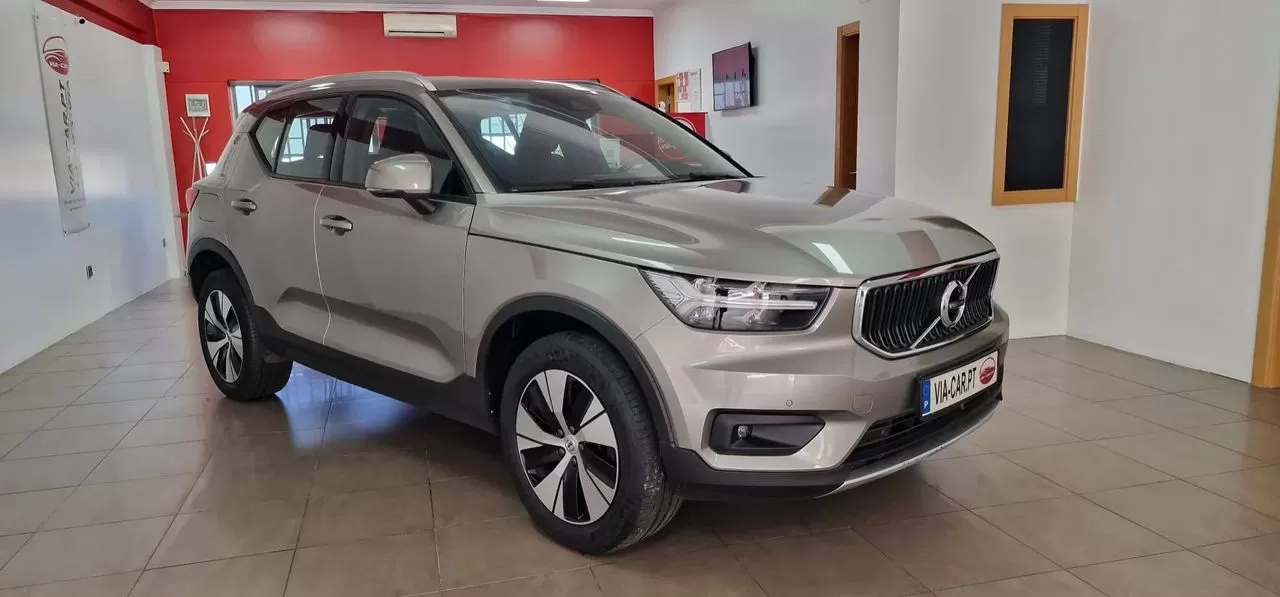 Volvo XC 40 1.5 T2 Momentum Plus Geartronic - foto 3