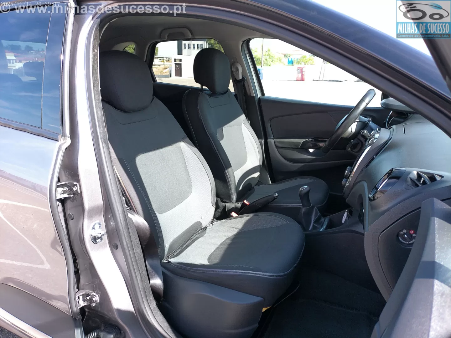 Renault Captur 1.5 dCi Exclusive - foto 6