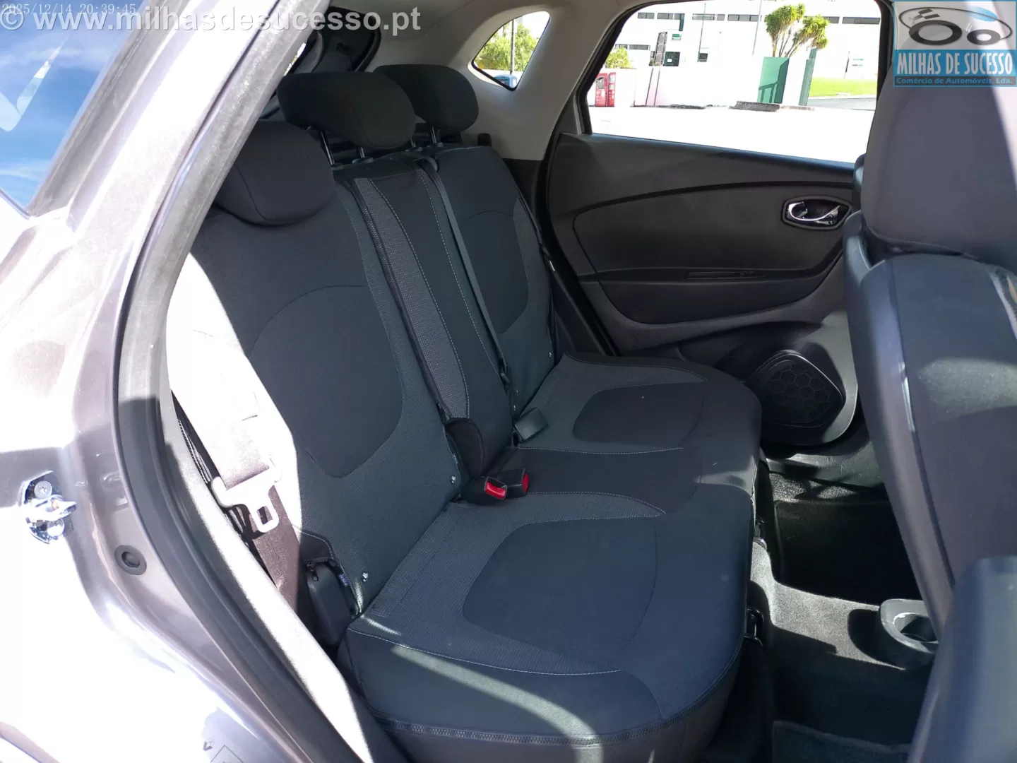 Renault Captur 1.5 dCi Exclusive - foto 8