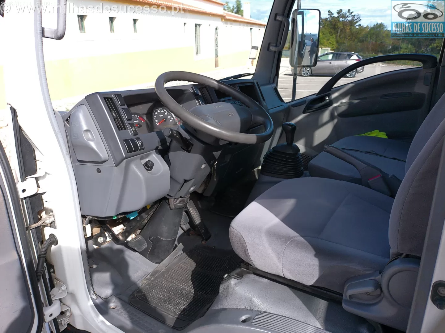 Isuzu Outro NLR 85 3.0 (ED5AYE E4) - foto 5