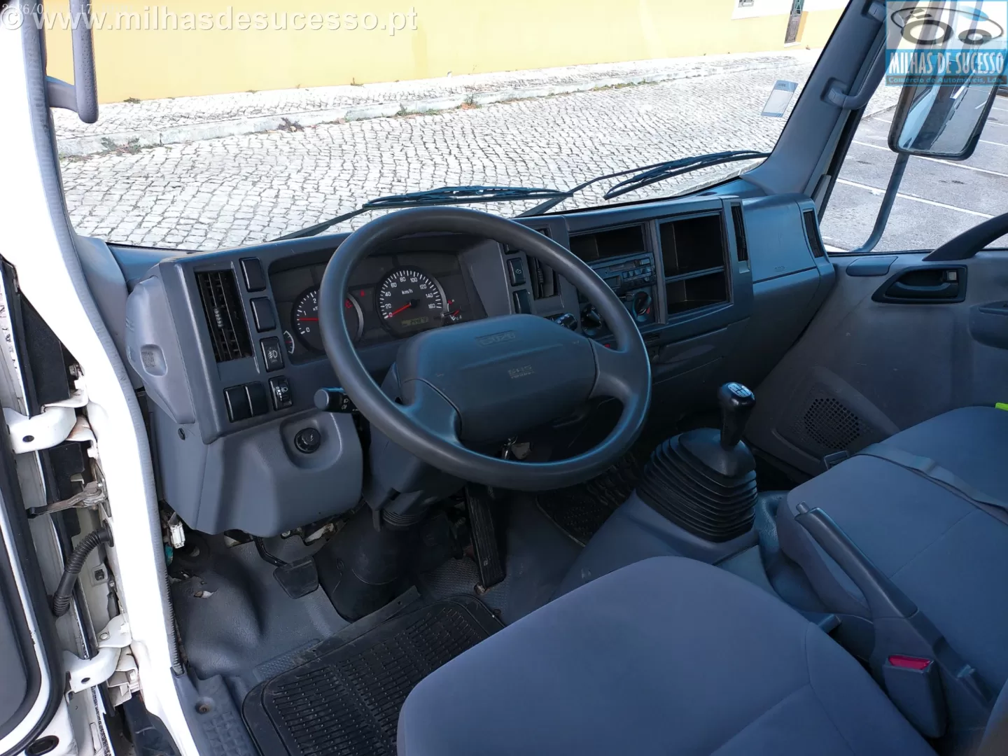 Isuzu Outro NLR 85 3.0 (ED5AYE E4) - foto 7