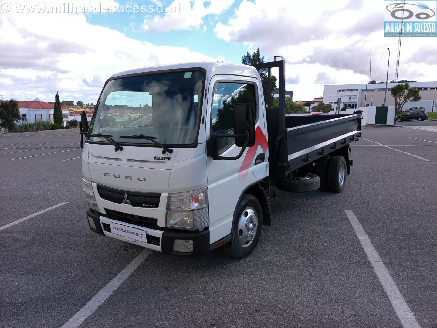 Mitsubishi FUSO 3.0 Di-d Tri-basculante C/IVA