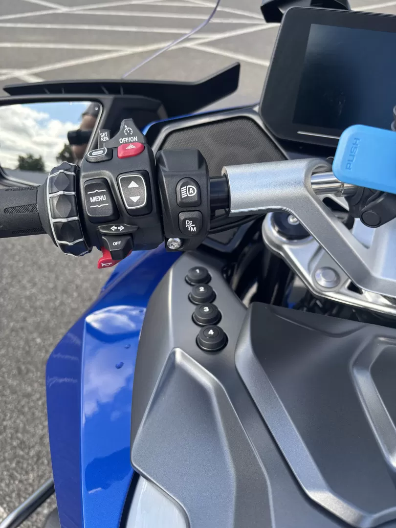BMW R 1300 RT R1300 RT AZUL RACING DCT - foto 7