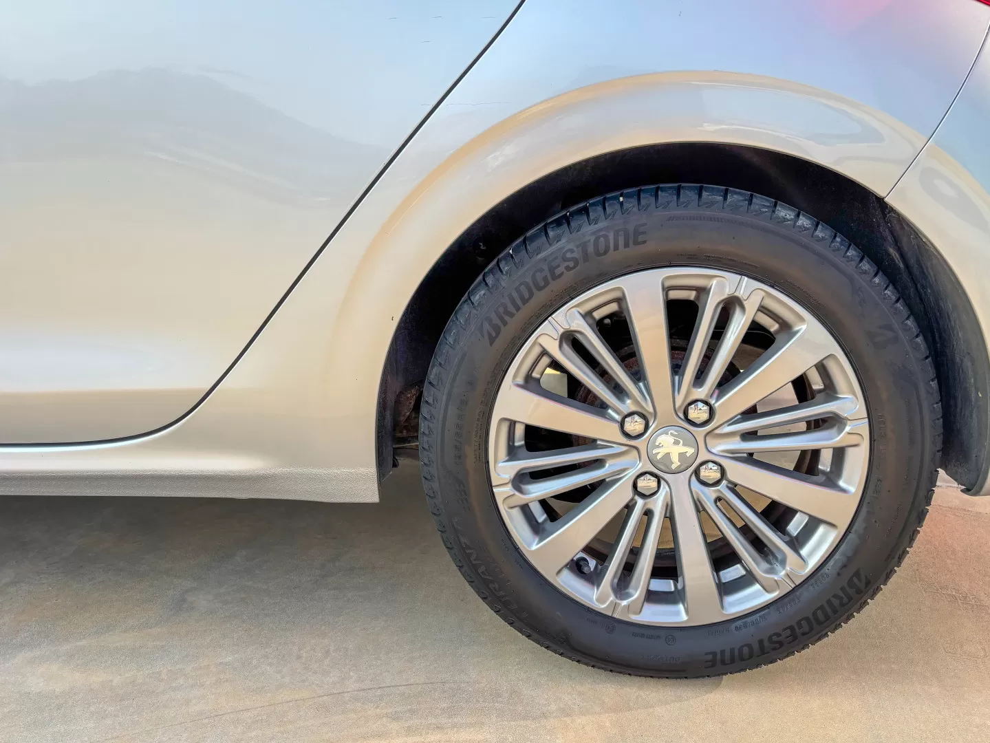 Peugeot 208 1.2 PureTech Style - foto 8