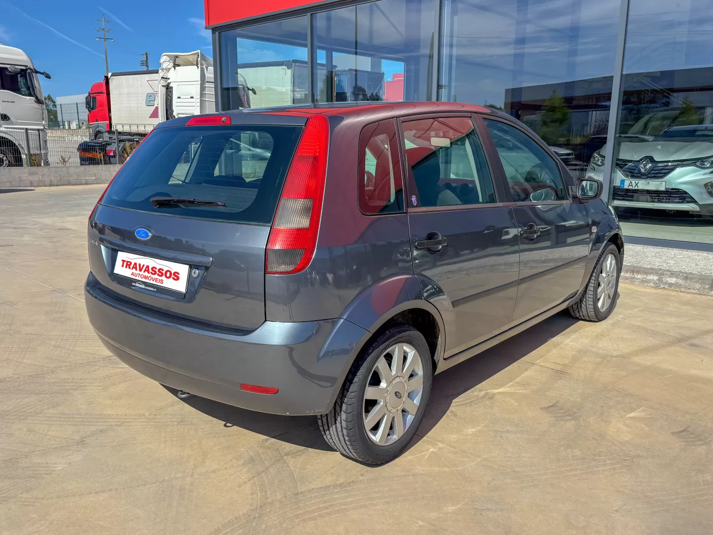 Ford Fiesta 1.25 Ghia - foto 6