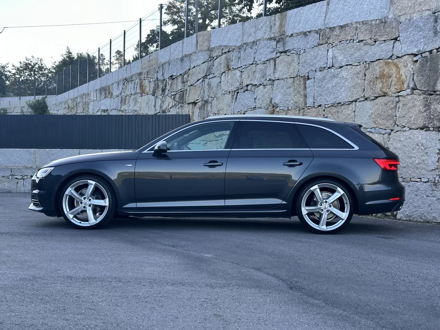 Audi A4 Avant 2.0 TDI S-line - foto 3