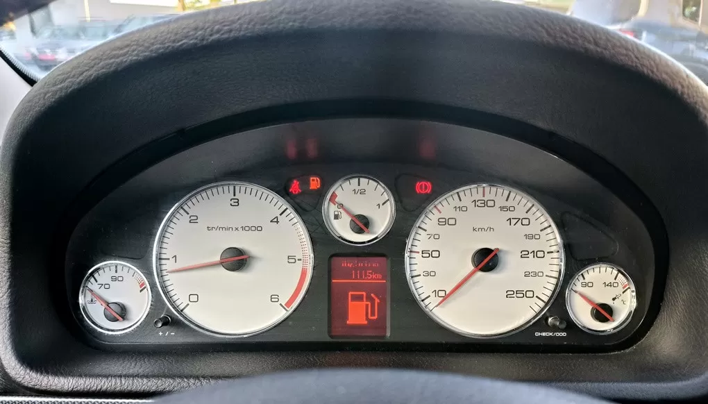 Peugeot 407 2.0 HDi Executive - foto 4