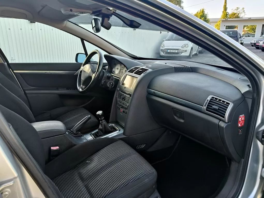 Peugeot 407 2.0 HDi Executive - foto 2