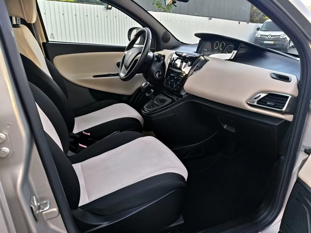 Lancia Ypsilon 1.2 S&S Fashion - foto 2