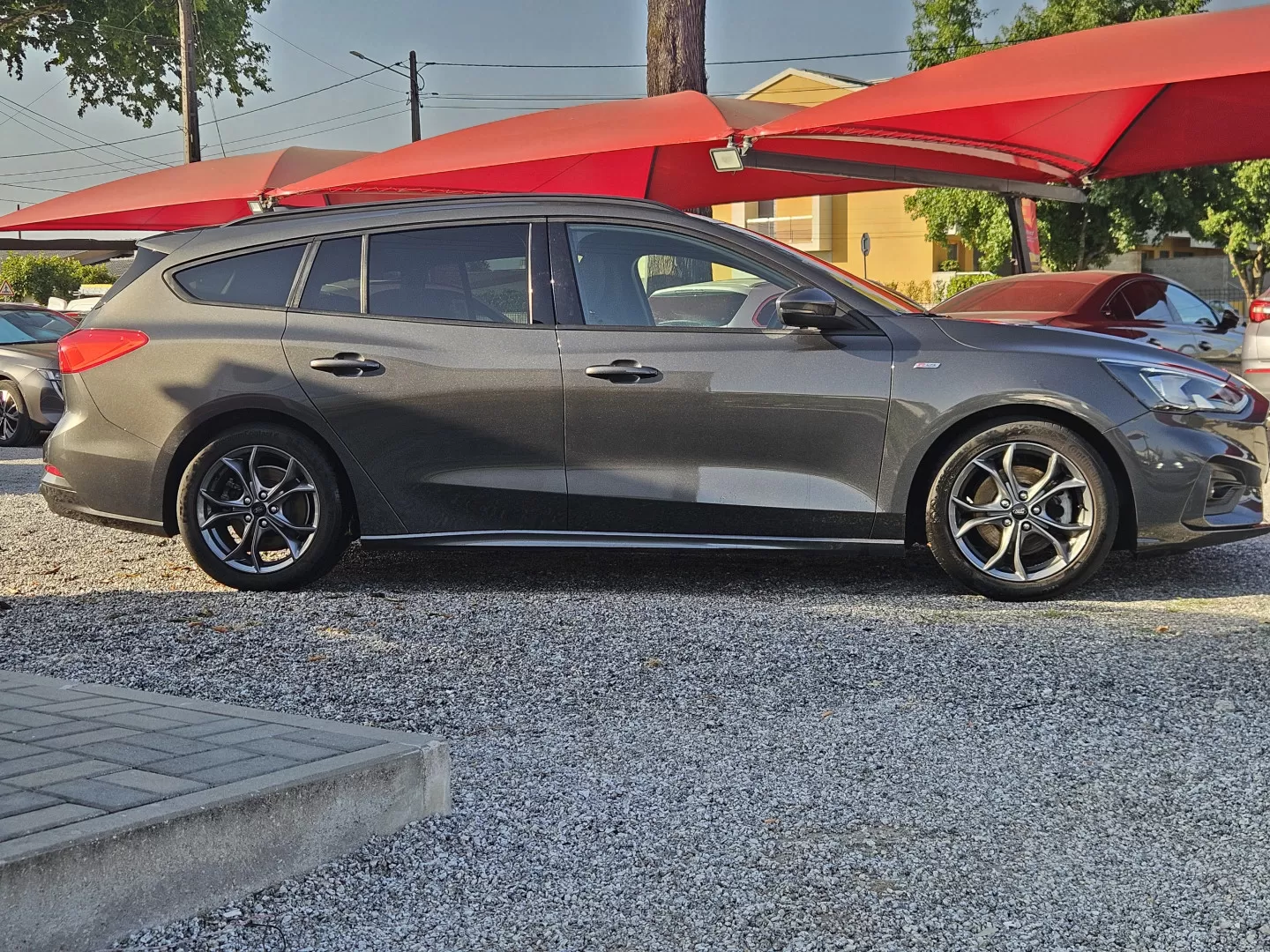 Ford Focus SW 1.0 EcoBoost ST-Line - foto 4