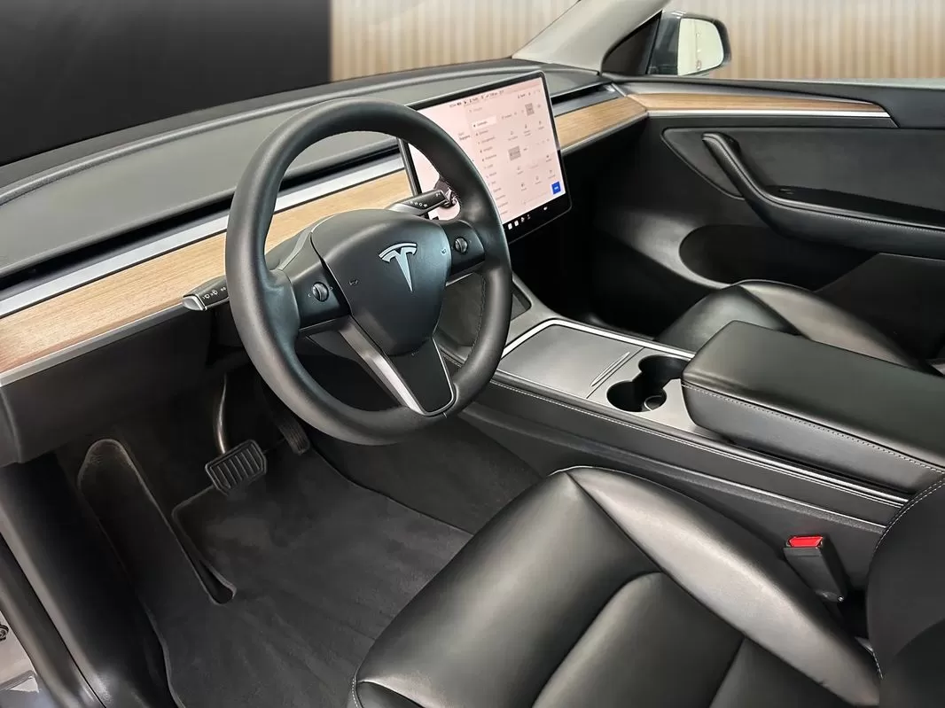 Tesla Model Y  Rwd - foto 8