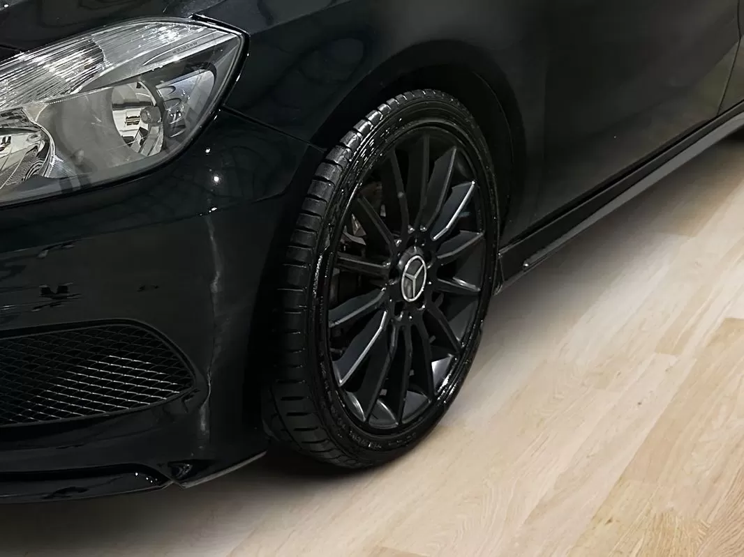 Mercedes-Benz A 180 d AMG Line - foto 6