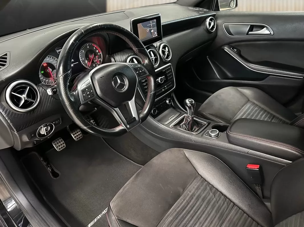 Mercedes-Benz A 180 d AMG Line - foto 7