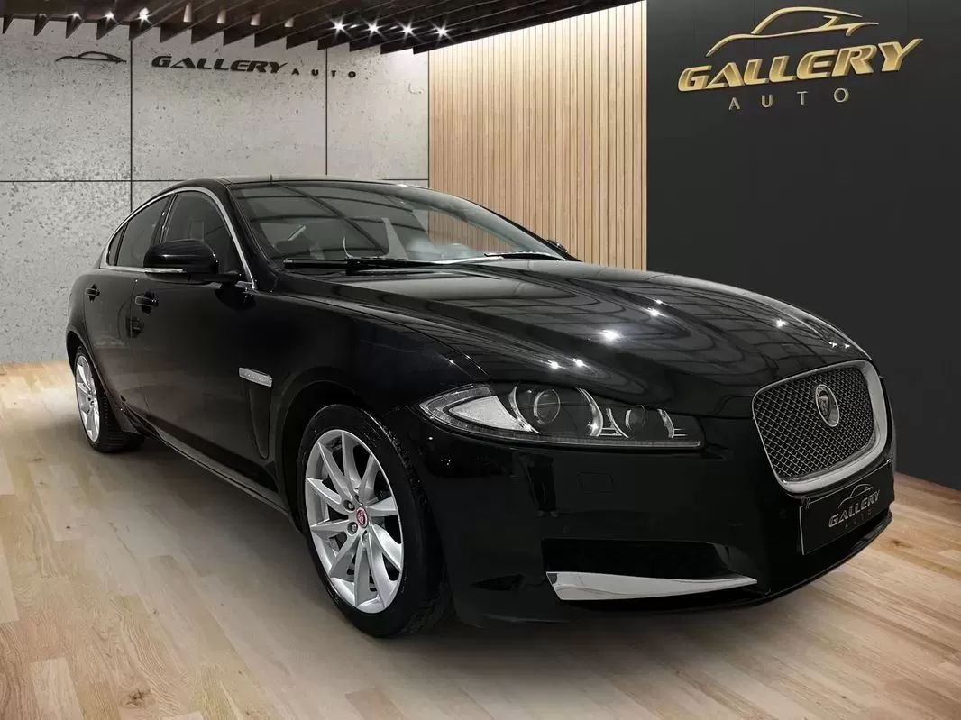 Jaguar XF 2.2 D Premium Luxury - foto 2
