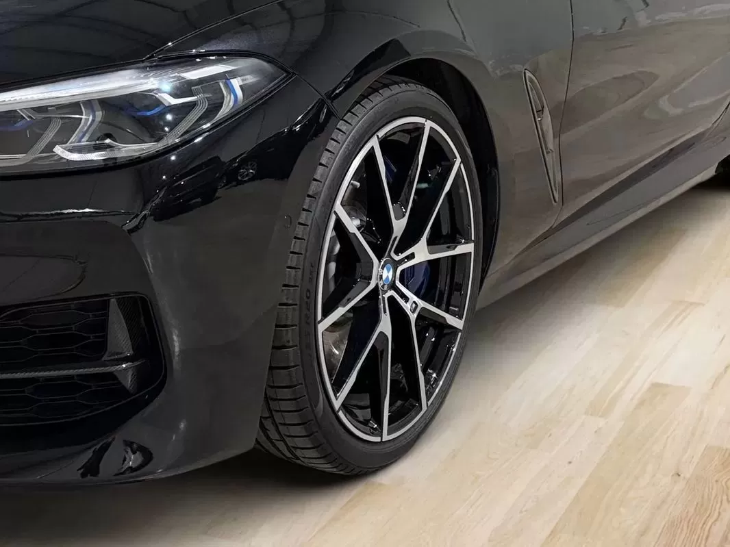 BMW M850i xDrive - foto 6