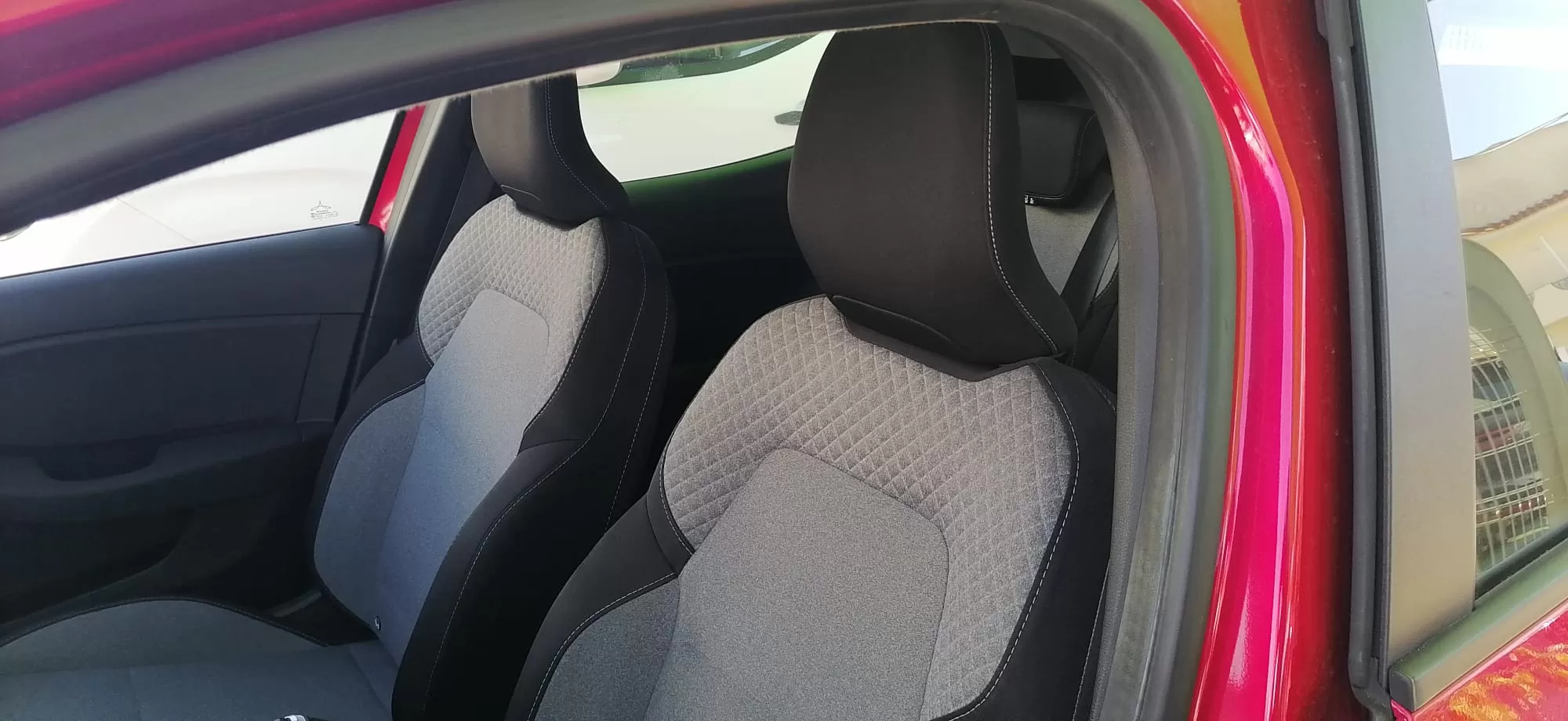 Renault Clio - foto 8