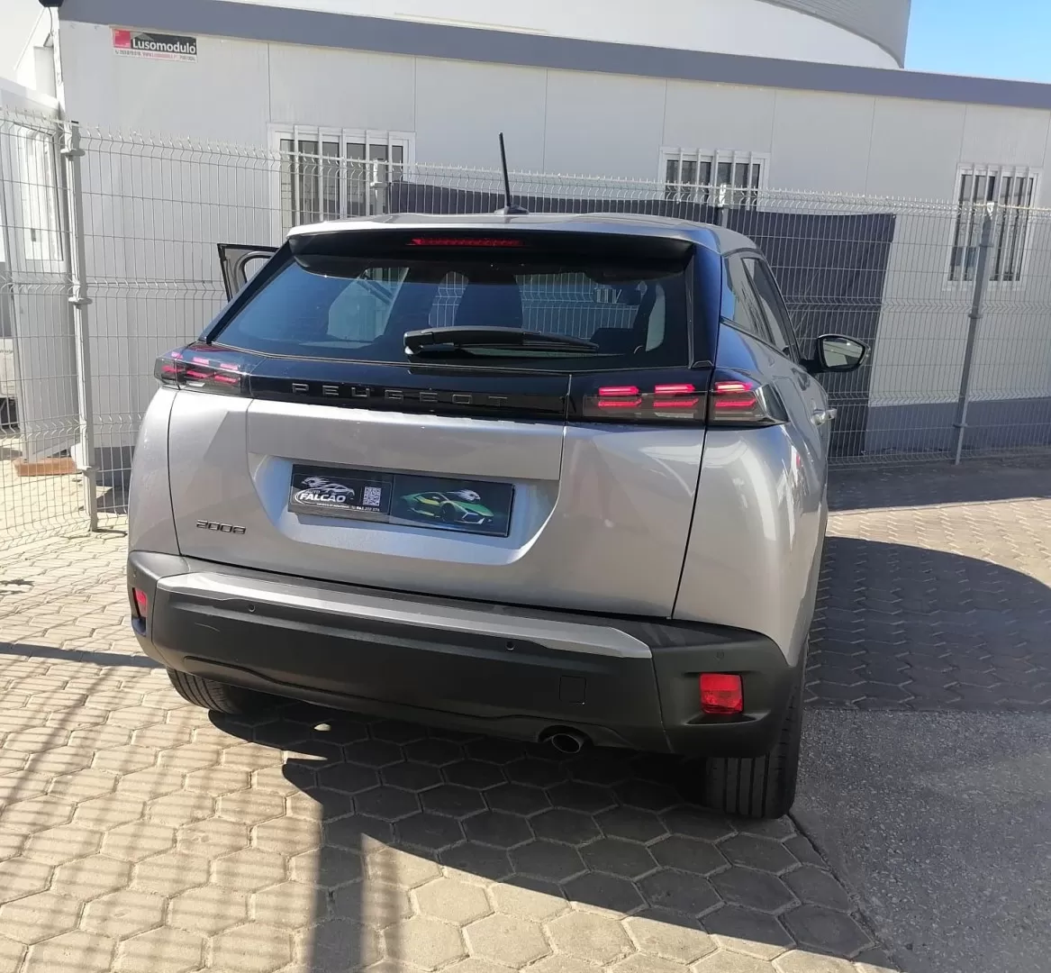 Peugeot 2008 stile - foto 4