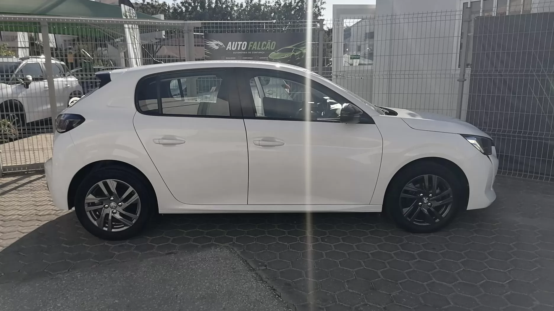 Peugeot 208 - foto 7
