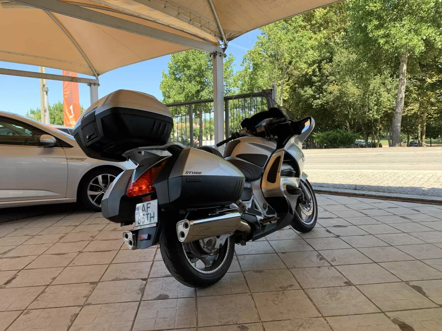 Honda Pan European ST1300A - foto 5
