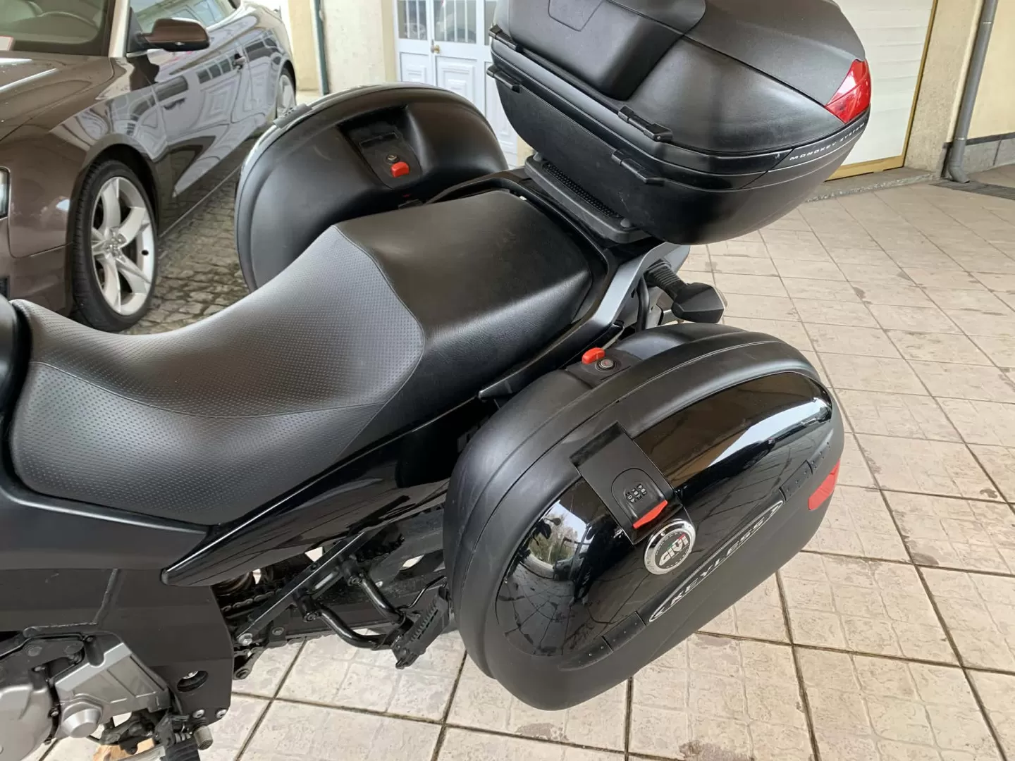 Suzuki DL VStrom 650 - foto 8